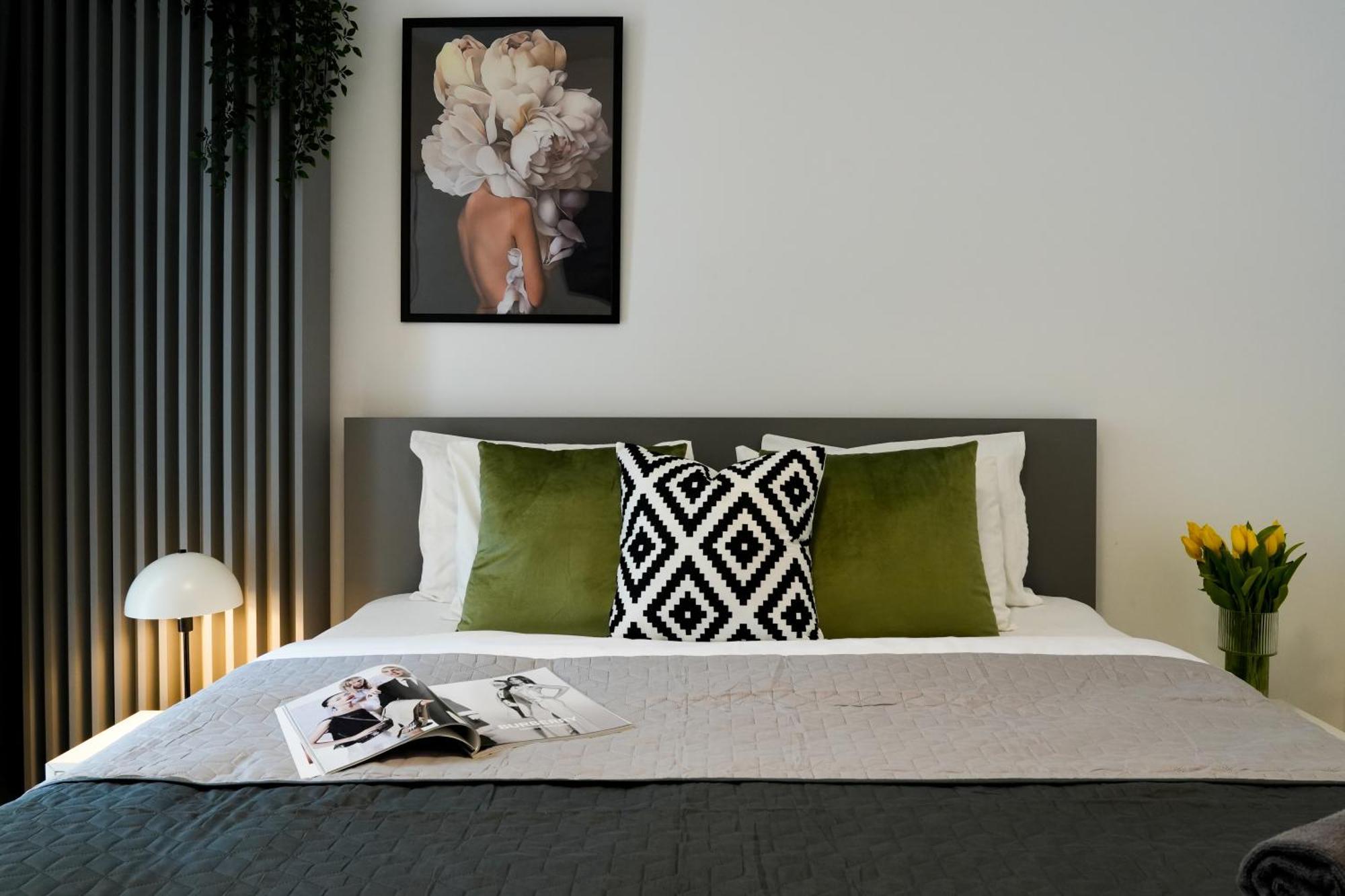 Ana - Cozy & Quiet Apt With Balcony & Garden View Bucureşti Ngoại thất bức ảnh